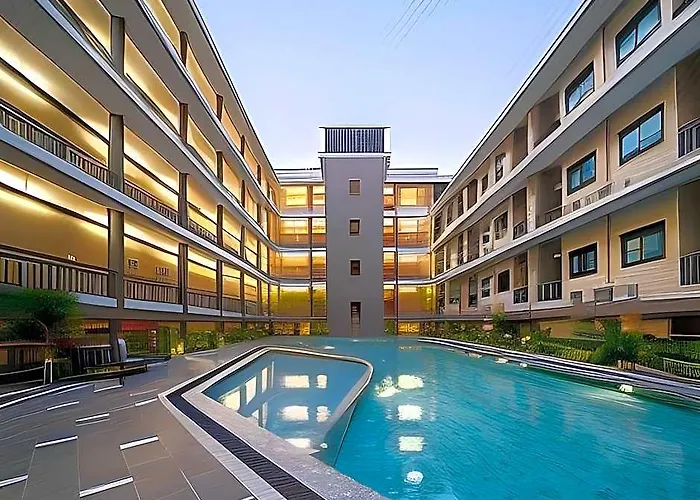 College Haus.